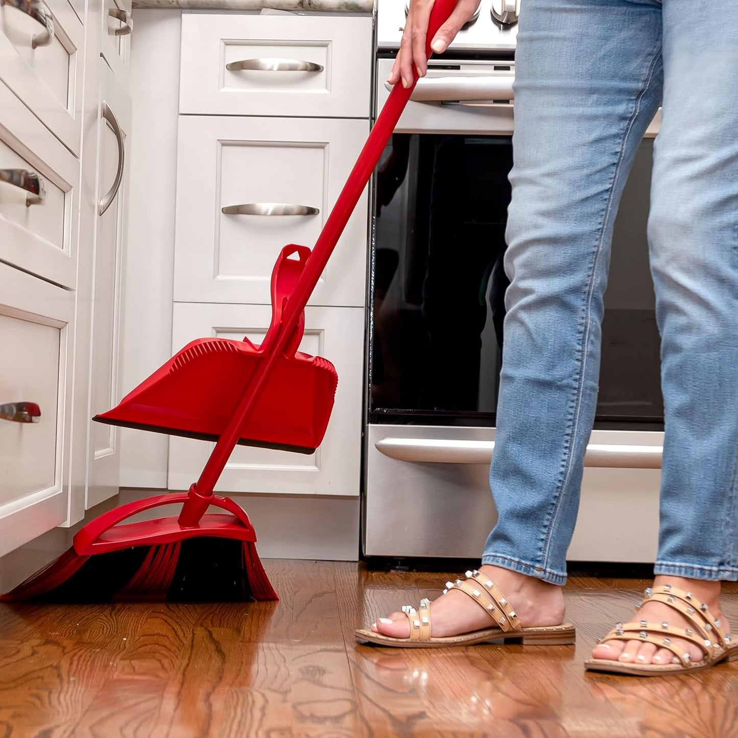 O-Cedar Sweep Broom with Step-On Dustpan | Remove 99% with One Sweep | Lightweight Quiet Cleaning Tool | Ideal for Pet Owners