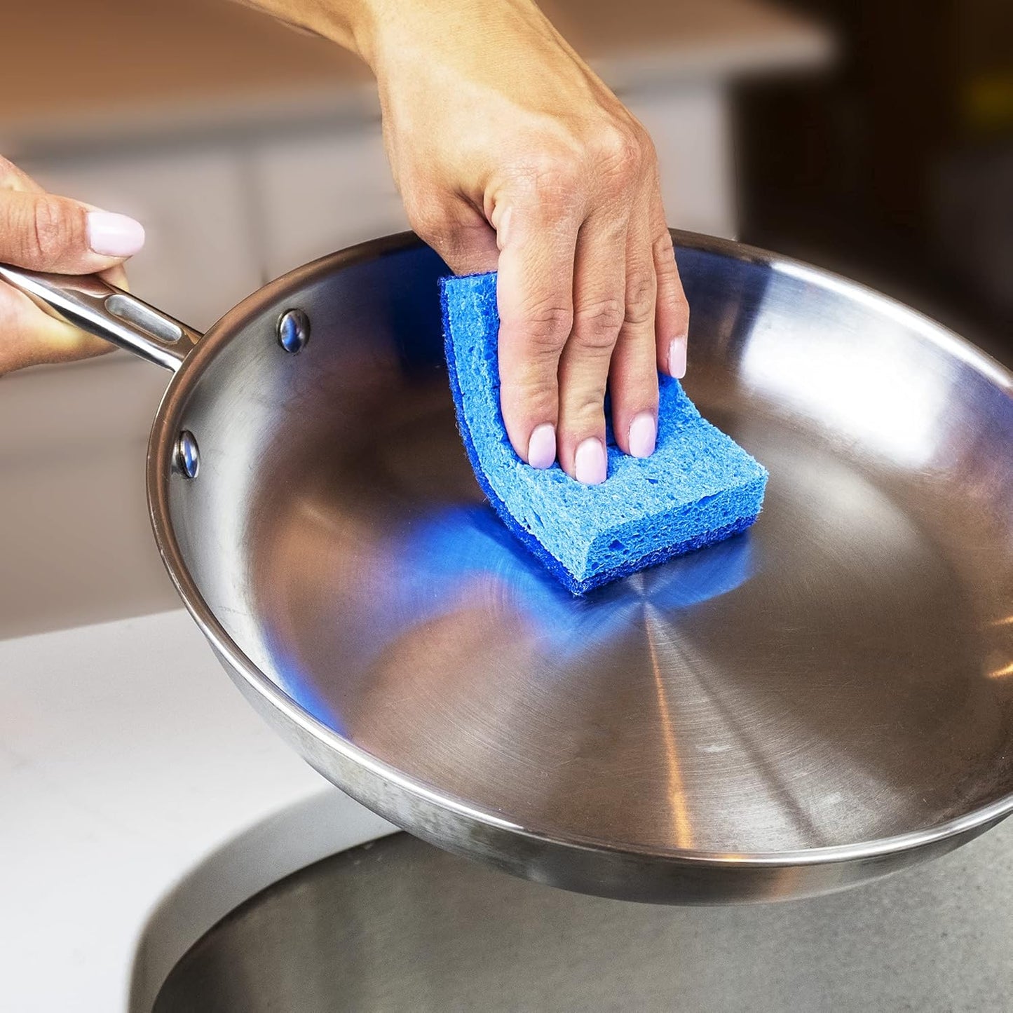 Amazon Basics Non-Scratch Scrub Sponges, Safe on Non-stick Cookware, Blue, 6 Count